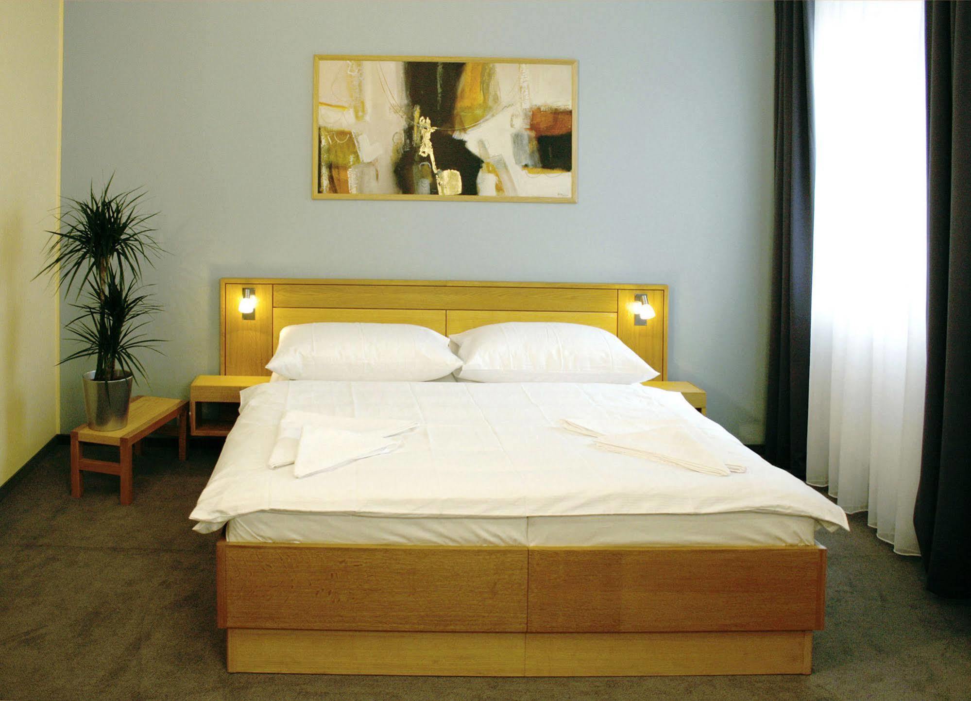 Hotel Trend Plzeň Eksteriør billede