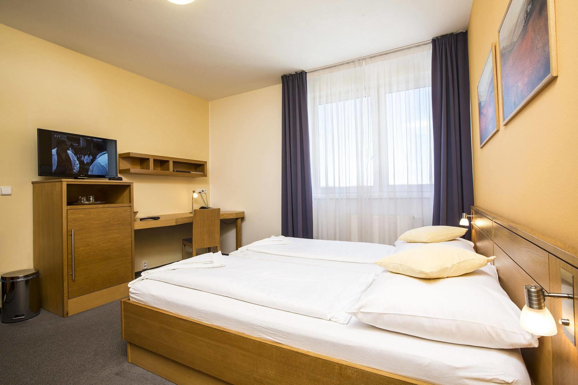Hotel Trend Plzeň Eksteriør billede