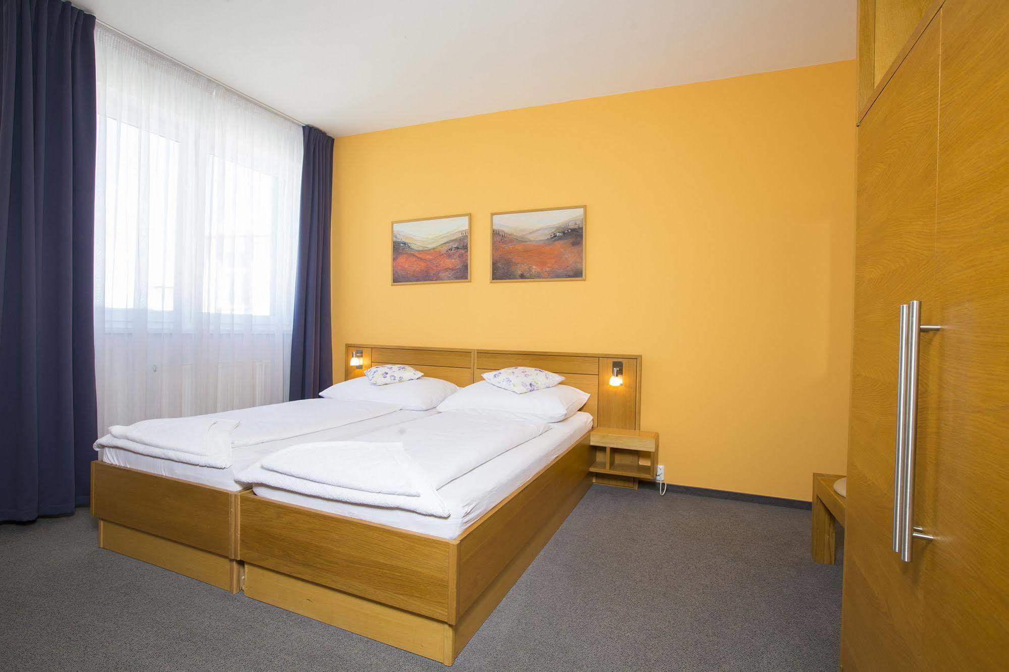 Hotel Trend Plzeň Eksteriør billede