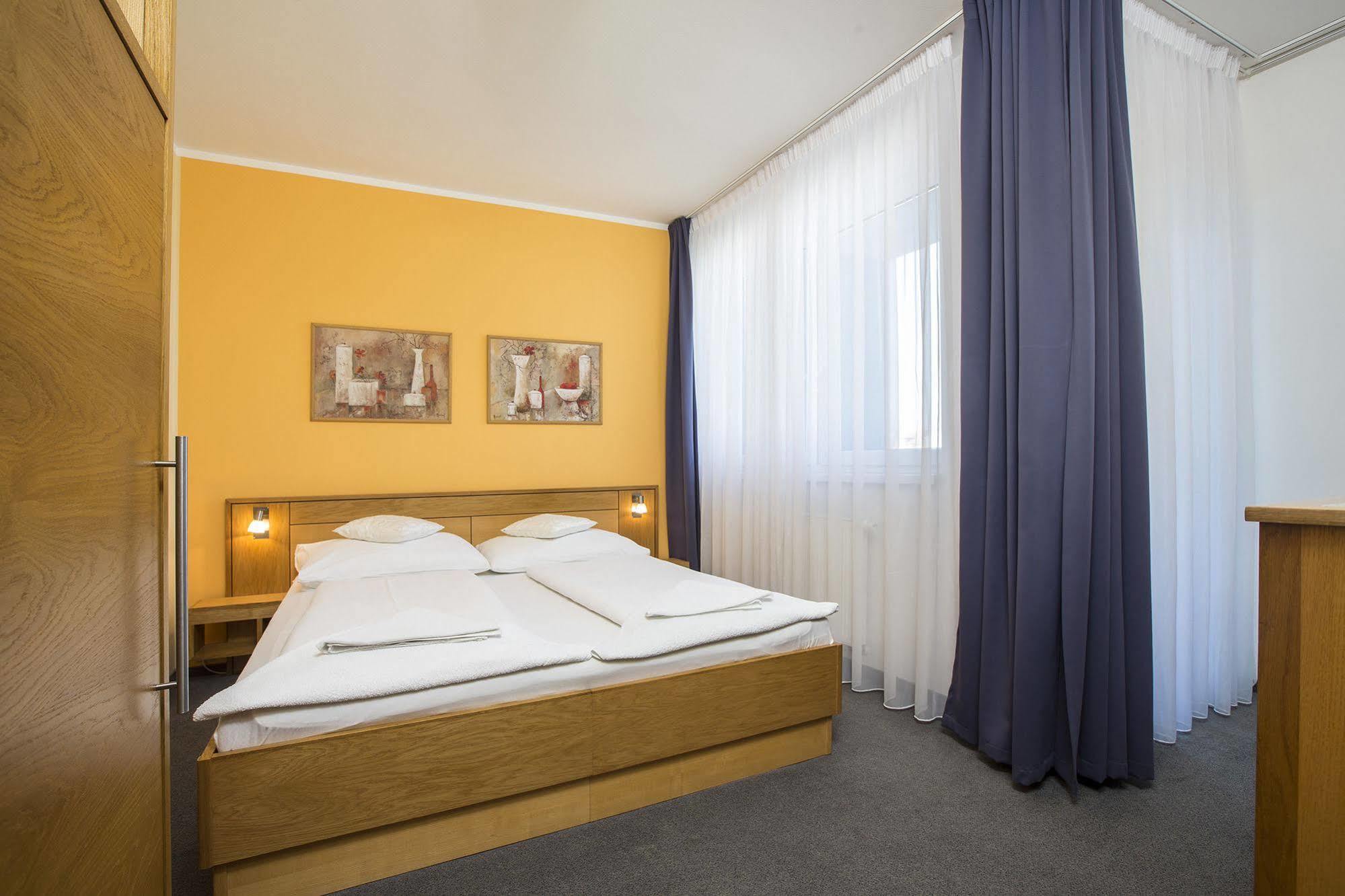 Hotel Trend Plzeň Eksteriør billede