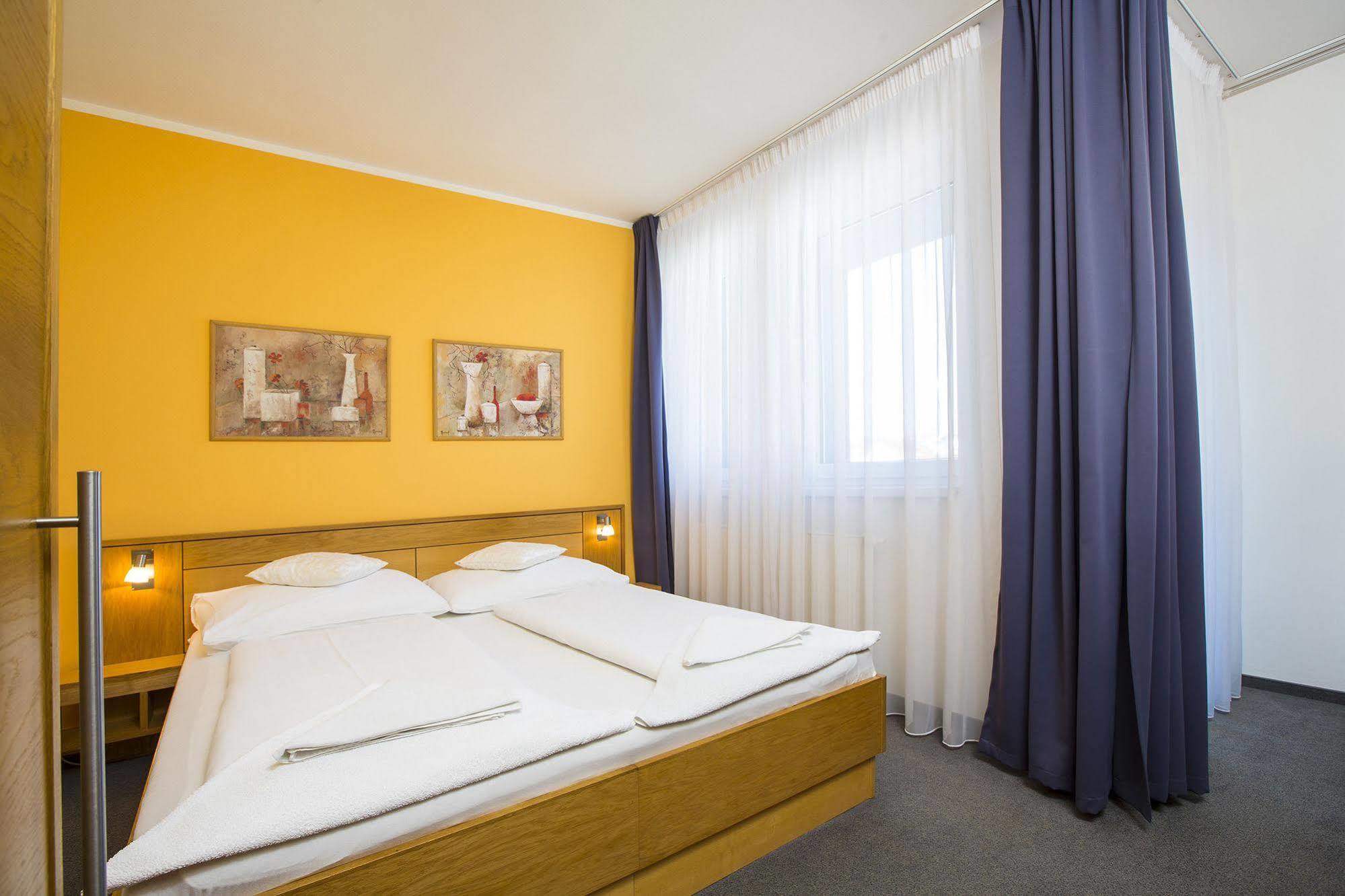 Hotel Trend Plzeň Eksteriør billede